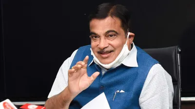 Youtube income of Nitin Gadkari is Rs 4 lakhs per month YouTube पर वीडियो अपलोड कर कितने रुपये कमाते- India TV Hindi