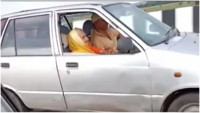 90 year old grandmother driving car- India TV Hindi