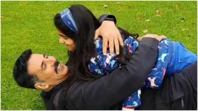 akshay kumar and nitara - India TV Hindi