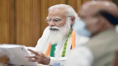 PM Modi chairs high-level COVID-19 review meeting, discusses vaccination status in the country- India TV Hindi