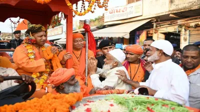 ‘Gorakshpeeth Vijaydashmi shobha yatra an example of social harmony’- India TV Hindi