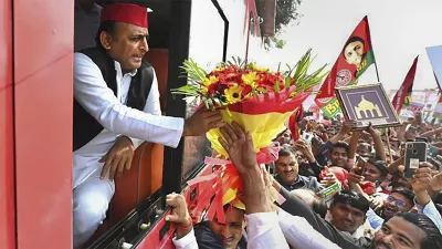 Akhilesh Yadav, Akhilesh Yadav Anand Swaroop Shukla, Anand Swaroop Shukla- India TV Hindi