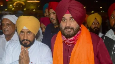 Charanjit Singh Channi (L) and Navjot Singh Sidhu (R) | PTI- India TV Hindi