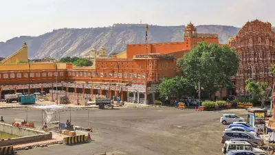 Jaipur Ex-Royals Property Dispute, Jaipur 15000 Crore Ex-Royals, Maharani Gayatri Devi- India TV Hindi