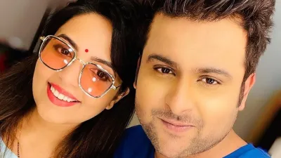 Sugandha Mishra with husband - India TV Hindi