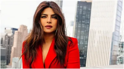 Priyanka Chopra has not left 'Jee Le Zara'- India TV Hindi