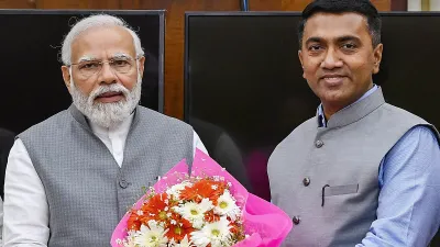 Pramod Sawant with Prime Minister Narendra Modi- India TV Hindi