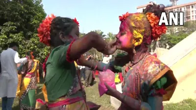 Holi Celebration- India TV Hindi