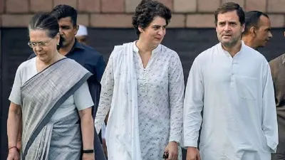  Sonia, Priyanka and Rahul Gandhi- India TV Hindi