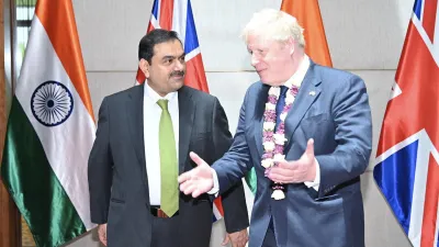 Boris Johnson, Gautam Adani, Johnson Adani Meeting, Chevening Scholarship- India TV Hindi