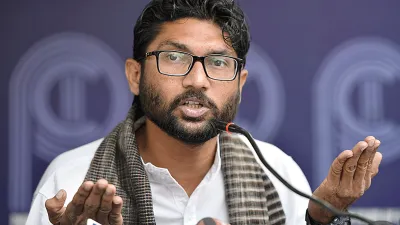 Gujarat MLA Jignesh Mevani re-arrested soon after getting bail- India TV Hindi