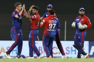 5- Delhi Capitals: Delhi team known as Delhi Daredevils in the initial seasons of IPL has now become Delhi Capitals.  This team has played a total of 224 matches so far, out of which it has won 100 and lost 118.  It is also the team that has lost the most matches in the history of the league and is at number five in the list of wins.