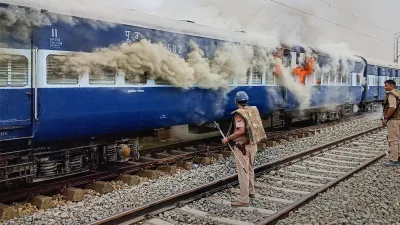 More than 200 trains cancelled due to Agneepath Protests- India TV Hindi