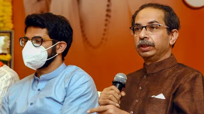 Aditya Thackeray and Uddhav Thackeray- India TV Hindi