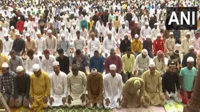 Offered Namaz at Jama Masjid in Delhi- India TV Hindi