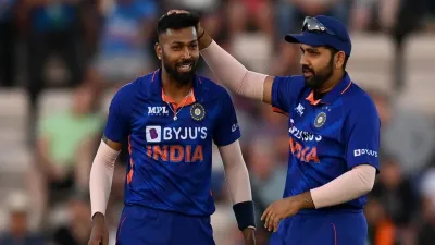 Hardik Pandya and Rohit Sharma- India TV Hindi