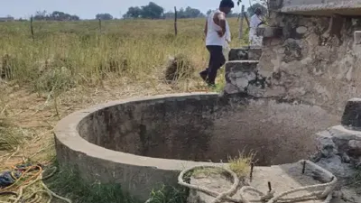 Uncle-nephew dies of suffocation in a well to save lamb in Mathura- India TV Hindi