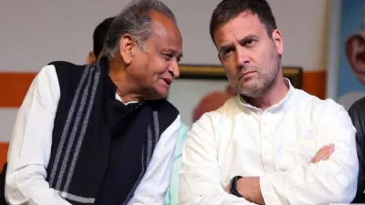 Ashok Gehlot with Rahul Gandhi- India TV Hindi