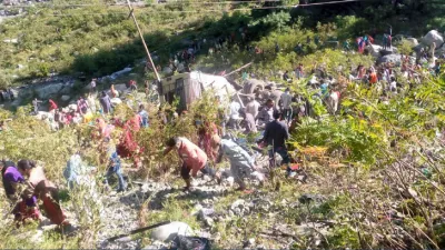 Bus fell into a gorge near Bareri Nallah in Poonch district- India TV Hindi