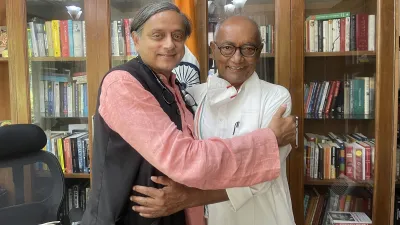 Shashi Tharoor and Digvijaya Singh - India TV Hindi