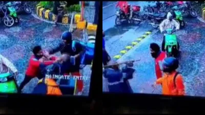 Fight Between Zomato Delivery Boy and Guard- India TV Hindi