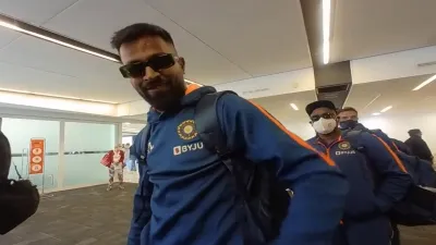 Hardik Pandya at Perth Airport- India TV Hindi