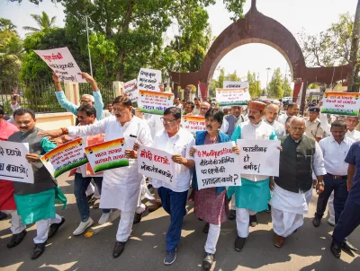 RJD Protest outside of assembly in case of rahul gandhi defamation case jdu not participated- India TV Hindi