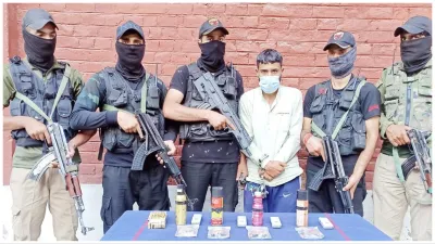 Lashkar-e-Taiba associate arrested with perfume bottle bomb, Jammu and Kashmir police took this acti- India TV Hindi