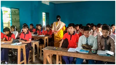 Schools from class 1st to 8th opened in Manipur the government made this announcement for the displa- India TV Hindi