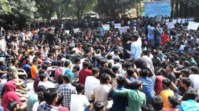 BHU protest- India TV Hindi