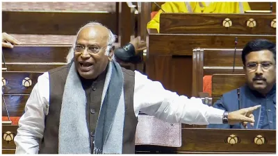 Congress furious at suspension of MPs Mallikarjun Kharge said this is suspension of democracy- India TV Hindi