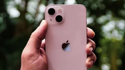 iPhone 13 में आया 'लिमिटेड टाइम डील' ऑफर, स्पेशल ऑफर में कीमत में आई बड़ी  गिरावट - India TV Hindi