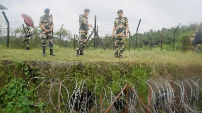 भारत में घुसने की कोशिश करे रहे हैं बांग्लादेश के लोग, BSF ने उठाया बड़ा  कदम - India TV Hindi