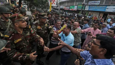 बांग्लादेश में अपनी सुरक्षा को लेकर प्रदर्शन करते हिंदू (प्रतीकात्मक)- India TV Hindi