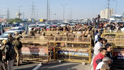 delhi up border traffic jam - India TV Hindi