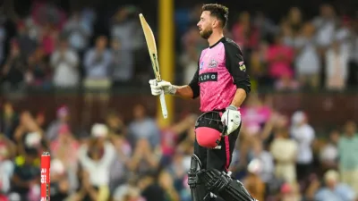 Big Bash League : ऑस्ट्रेलिया में रिकॉर्ड-ब्रेकिंग शतक, छक्के-चौकों से बने 72 रन.... 2 अंग्रेज बल्लेबाज की धमाकेदार सेंचुरी, एक ही झटके में कर ली 11 खिलाड़ियों की बराबरी - India TV Hindi