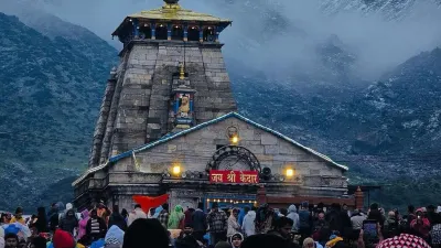 केदारनाथ यात्रा रोकी गई, भारी बारिश की वजह से लिया गया फैसला, उत्तराखंड के 4  जिलों में भूस्खलन का खतरा - India TV Hindi