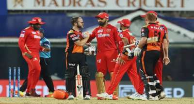 इंडियन प्रीमियर लीग 2021 के 14वें मुकाबले में सनराइजर्स हैदराबाद की टीम ने पंजाब किंग्स को 9 विकेट से हराते हुए सीजन-14 में अपनी पहली जीत दर्ज की है।