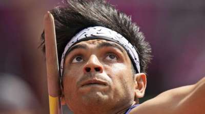 नीरज चोपड़ा ने जेवलिन थ्रो (भालाफेंक) में फाइनल के लिए क्वालीफाई कर लिया है। नीरज पूल ए में शामिल थे। उन्होंने अपने पहले ही प्रयास में 86.65 मीटर का थ्रो फेंका। इसके साथ ही उन्होंने भारत के लिए पदक की उम्मीद जगाई।&amp;nbsp; &amp;nbsp;