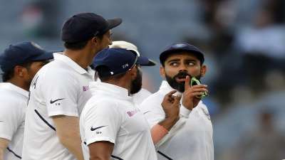 भारत ने पुणे टेस्ट के दूसरे दिन 5 विकेट पर 601 रन के विशाल स्कोर पर पारी घोषित करने के बाद स्टंप तक दक्षिण अफ्रीका के 36 रन के भीतर तीन विकेट झटक लिये।