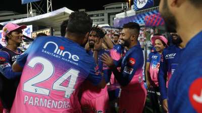 राहुल तेवतिया और संजू सैमसन के अर्धशतक की मदद से रविवार रात राजस्थान रॉयल्स ने किंग्स इलेवन पंजाब को 4 विकेट से मात दी।
