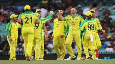 ऑस्ट्रेलिया ने सिडनी क्रिकेट ग्राउंड पर खेले गए दूसरे वनडे मैच में भारत को 51 रनों से हरा दिया।&amp;nbsp;