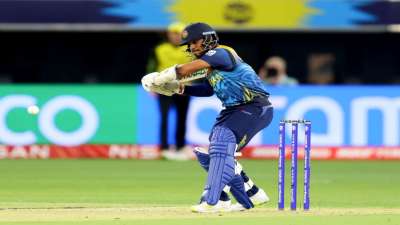 लिस्ट में पहले नंबर पर श्रीलंका के कुसल मेंडिस हैं। इस बल्लेबाज ने अबतक टी20 वर्ल्ड कप में कुल 5 मैचों में 176 रन बनाए हैं।