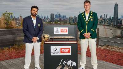 भारत और ऑस्ट्रेलिया के बीच वर्ल्ड टेस्ट चैंपियनशिप का फाइनल मुकाबले खेला जा रहा है। बुधवार को इस मैच के पहले दिन का खेल खेला गया। जहां ऑस्ट्रेलियाई टीम का पलड़ा भारी नजर आ रहा है। आइए तस्वीरों से पहले दिन के खेल को समझे