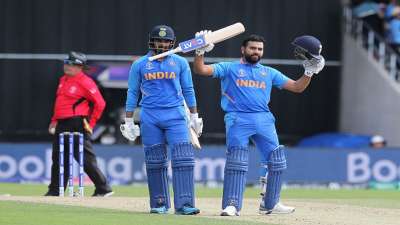 2023 वनडे वर्ल्ड कप का आयोजन भारत में होना है। इस टूर्नामेंट में पहले भी कई एडिशन हो चुके हैं। क्या आप जानते हैं कि वनडे वर्ल्ड कप के एक एडिशन में सबसे ज्यादा रन किस बल्लेबाज ने बनाए हैं।