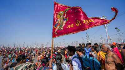 उत्तर प्रदेश सरकार ने शुक्रवार को कहा कि प्रयागराज में चल रहे महाकुंभ के दौरान 50 करोड़ से अधिक श्रद्धालुओं ने त्रिवेणी संगम में आस्था की डुबकी लगाई है। यह संख्या भारत और चीन को छोड़कर दुनिया के बाकी देशों की आबादी से ज्यादा है। उत्तर प्रदेश सरकार ने शुक्रवार को कहा कि प्रयागराज में चल रहे महाकुंभ के दौरान 50 करोड़ से अधिक श्रद्धालुओं ने त्रिवेणी संगम में आस्था की डुबकी लगाई है। यह संख्या भारत और चीन को छोड़कर दुनिया के बाकी देशों की आबादी से ज्यादा है।
