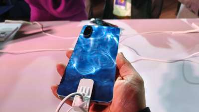 साउथ कोरिया की दिग्गज कंपनी सैमसंग ने कुछ दिन पहले ही भारतीय बाजार में Samsung Galaxy F06 5G स्मार्टफोन को लॉन्च किया था। यह कंपनी का सस्ता 5G स्मार्टफोन है जो कि 10 हजार रुपये से कम कीमत पर आता है। साउथ कोरिया की दिग्गज कंपनी सैमसंग ने कुछ दिन पहले ही भारतीय बाजार में Samsung Galaxy F06 5G स्मार्टफोन को लॉन्च किया था। यह कंपनी का सस्ता 5G स्मार्टफोन है जो कि 10 हजार रुपये से कम कीमत पर आता है।