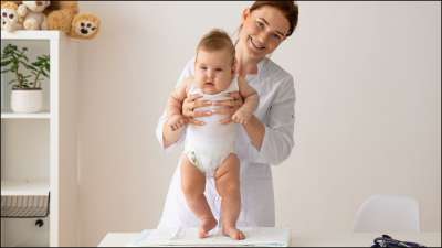 सबसे पहले नवजात शिशु यानि इनफेंट का वजन 3.3 किलो होना चाहिए। जब बच्चा 9 महीने से 1 साल का हो जाए तो वजन करीब 10 किलो होना चाहिए। बेबी गर्ल है तो उसका वजन 9.5 किलो भी हो सकता है। सबसे पहले नवजात शिशु यानि इनफेंट का वजन 3.3 किलो होना चाहिए। जब बच्चा 9 महीने से 1 साल का हो जाए तो वजन करीब 10 किलो होना चाहिए। बेबी गर्ल है तो उसका वजन 9.5 किलो भी हो सकता है।