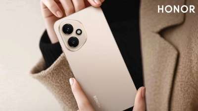 Honor 400 और Honor 400 Pro ग्लोबली लॉन्च हो गए हैं। चीनी ब्रांड ने पेरिस में आयोजित इवेंट में अपने इन 200MP कैमरा वाले तगड़े स्मार्टफोन को पेश किया है। ऑनर के ये दोनों फोन AI इनेबल्ड फीचर्स, OLED डिस्प्ले, 512GB स्टोरेज जैसे दमदार फीचर्स के साथ आते हैं। कंपनी के ये अब तक लॉन्च हुए सबसे धांसू फ्लैगशिप स्मार्टफोन में से एक हैं और इनमें 5300mAh की कार्बन सिलिकॉन बैटरी दी गई है। Honor 400 और Honor 400 Pro ग्लोबली लॉन्च हो गए हैं। चीनी ब्रांड ने पेरिस में आयोजित इवेंट में अपने इन 200MP कैमरा वाले तगड़े स्मार्टफोन को पेश किया है। ऑनर के ये दोनों फोन AI इनेबल्ड फीचर्स, OLED डिस्प्ले, 512GB स्टोरेज जैसे दमदार फीचर्स के साथ आते हैं। कंपनी के ये अब तक लॉन्च हुए सबसे धांसू फ्लैगशिप स्मार्टफोन में से एक हैं और इनमें 5300mAh की कार्बन सिलिकॉन बैटरी दी गई है।