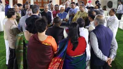 भारत की तरफ से चलाए गए 'ऑपरेशन सिंदूर' के बाद भारत ने 7 सांसदों की अगुवाई में कुछ प्रतिनिधिमंडल बनाए जिन्हें अलग-अलग देश में भारत की बात रखने के लिए भेजा गया था। जिन सात सांसदों ने डेलिगेशन का नेतृत्व किया उनमें कांग्रेस से शशि थरूर, बीजेपी से रविशंकर प्रसाद, जदयू से संजय कुमार झा, बीजेपी से बैजयंत पांडा, डीएमके से कनिमोझी करुणानिधि, एनसीपी-एसपी से सुप्रिया सुले और शिंदे शिवसेना से श्रीकांत शिंदे शामिल थे। भारत की तरफ से चलाए गए 'ऑपरेशन सिंदूर' के बाद भारत ने 7 सांसदों की अगुवाई में कुछ प्रतिनिधिमंडल बनाए जिन्हें अलग-अलग देश में भारत की बात रखने के लिए भेजा गया था। जिन सात सांसदों ने डेलिगेशन का नेतृत्व किया उनमें कांग्रेस से शशि थरूर, बीजेपी से रविशंकर प्रसाद, जदयू से संजय कुमार झा, बीजेपी से बैजयंत पांडा, डीएमके से कनिमोझी करुणानिधि, एनसीपी-एसपी से सुप्रिया सुले और शिंदे शिवसेना से श्रीकांत शिंदे शामिल थे।